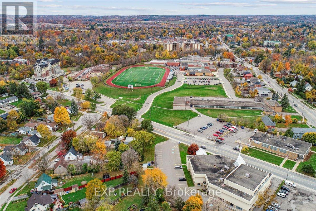 Photo 44 of 7 Rosset Valley Court, Halton Hills ON