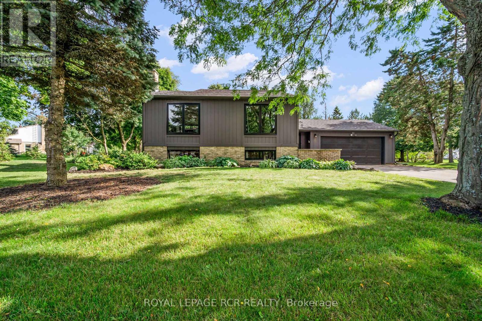Photo 2 of 22 Arlow Road, Caledon ON