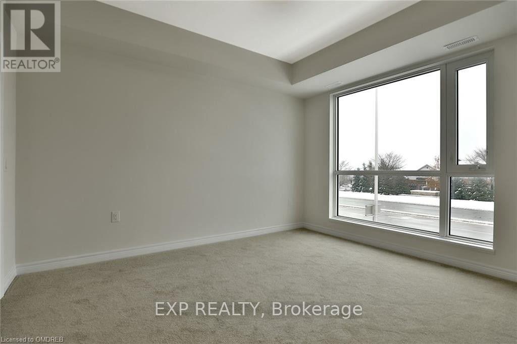 Photo 16 of 201 2393 Bronte Road, Oakville ON