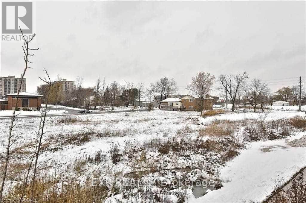 Photo 21 of 201 2393 Bronte Road, Oakville ON