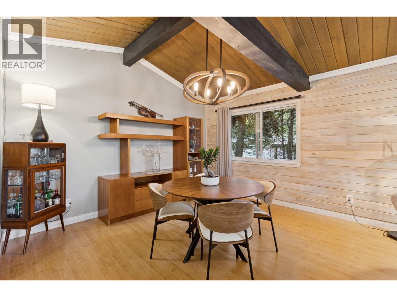 Photo 8 of 1433 Mcnair Drive, North Vancouver BC