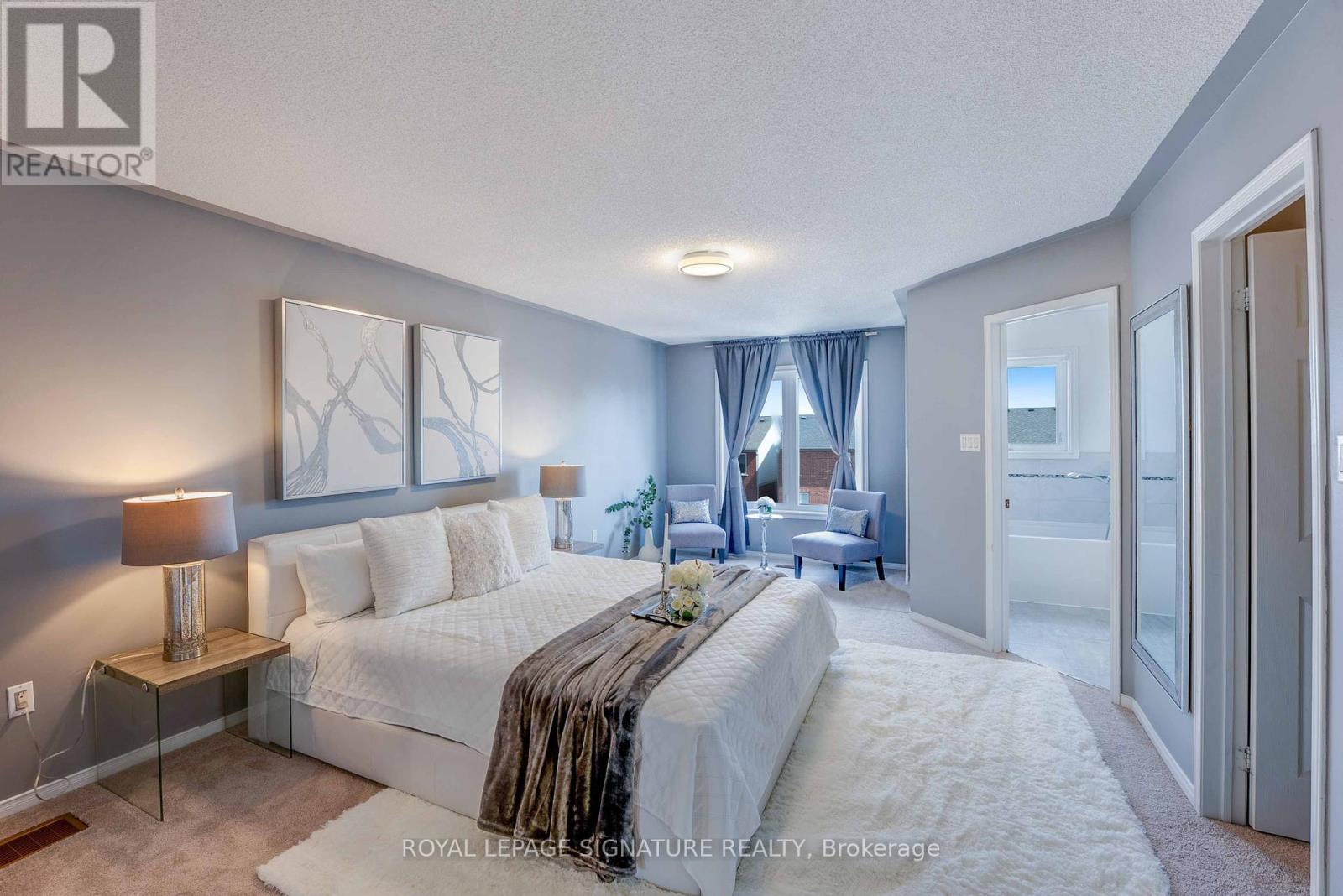 Photo 29 of 216 Gatwick Drive, Oakville ON