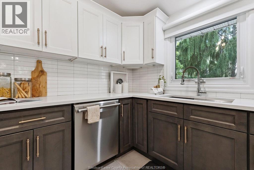 Photo 11 of 1252 Matthew Brady, Windsor ON