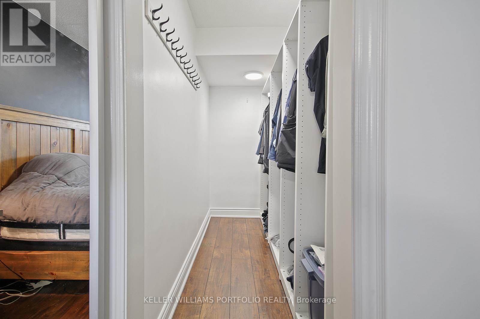 Photo 31 of 228 2 Valhalla Inn Road, Toronto ON