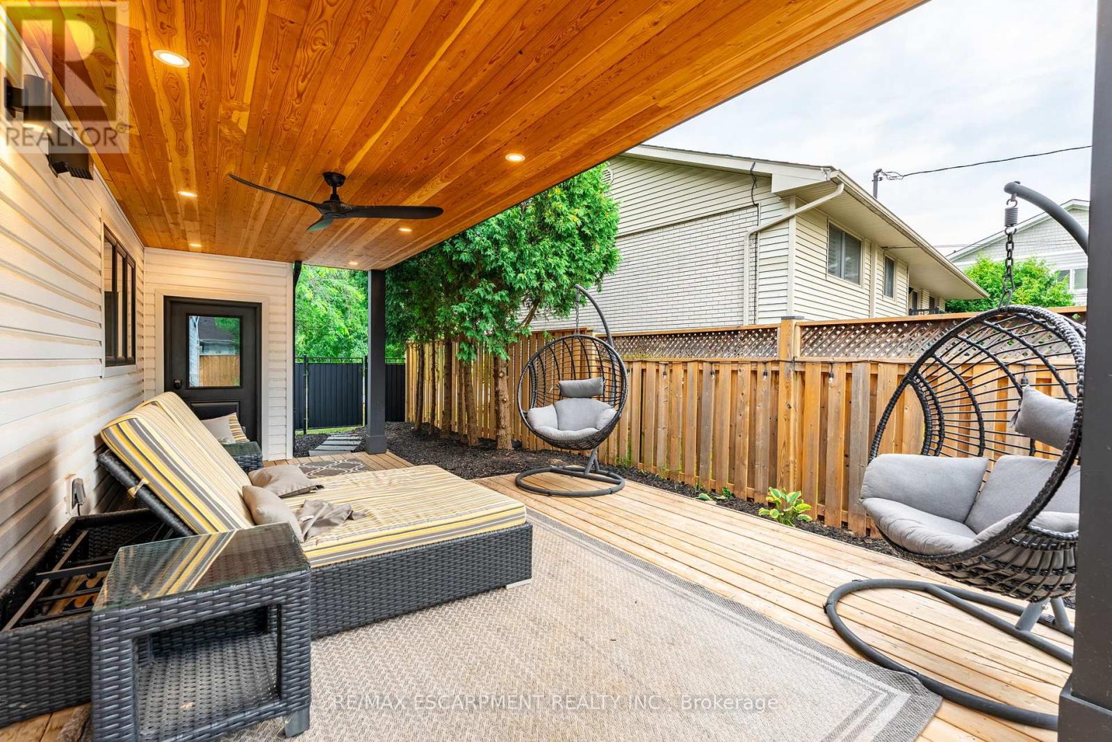 Photo 26 of 5135 Mulberry Drive, Burlington ON