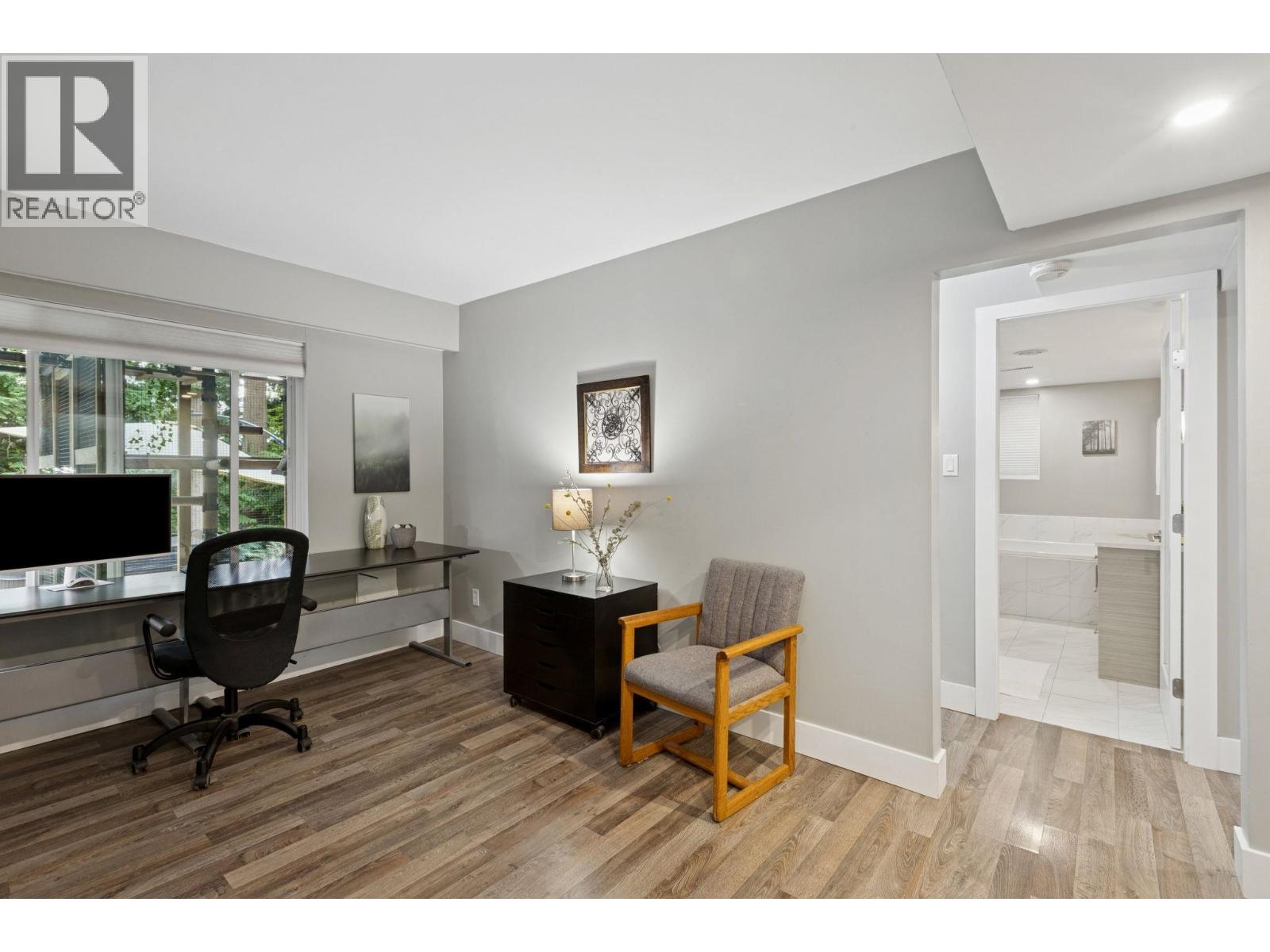 Photo 17 of 1433 Mcnair Drive, North Vancouver BC