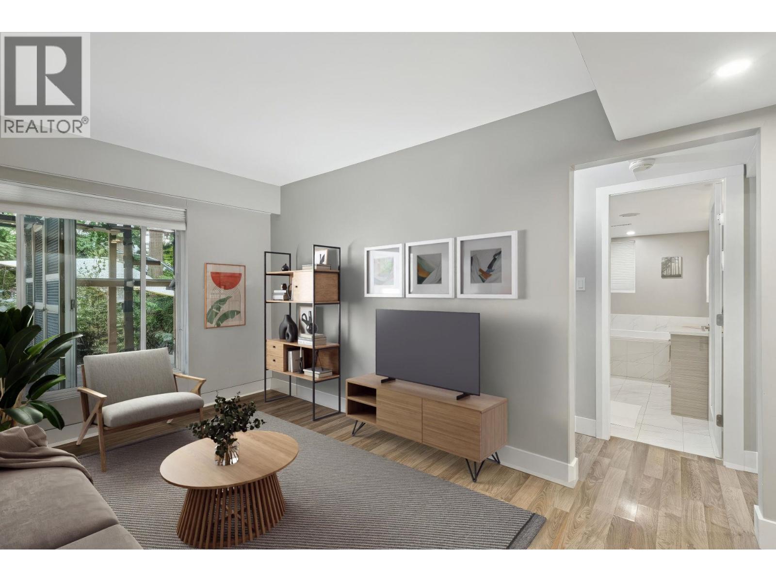 Photo 18 of 1433 Mcnair Drive, North Vancouver BC