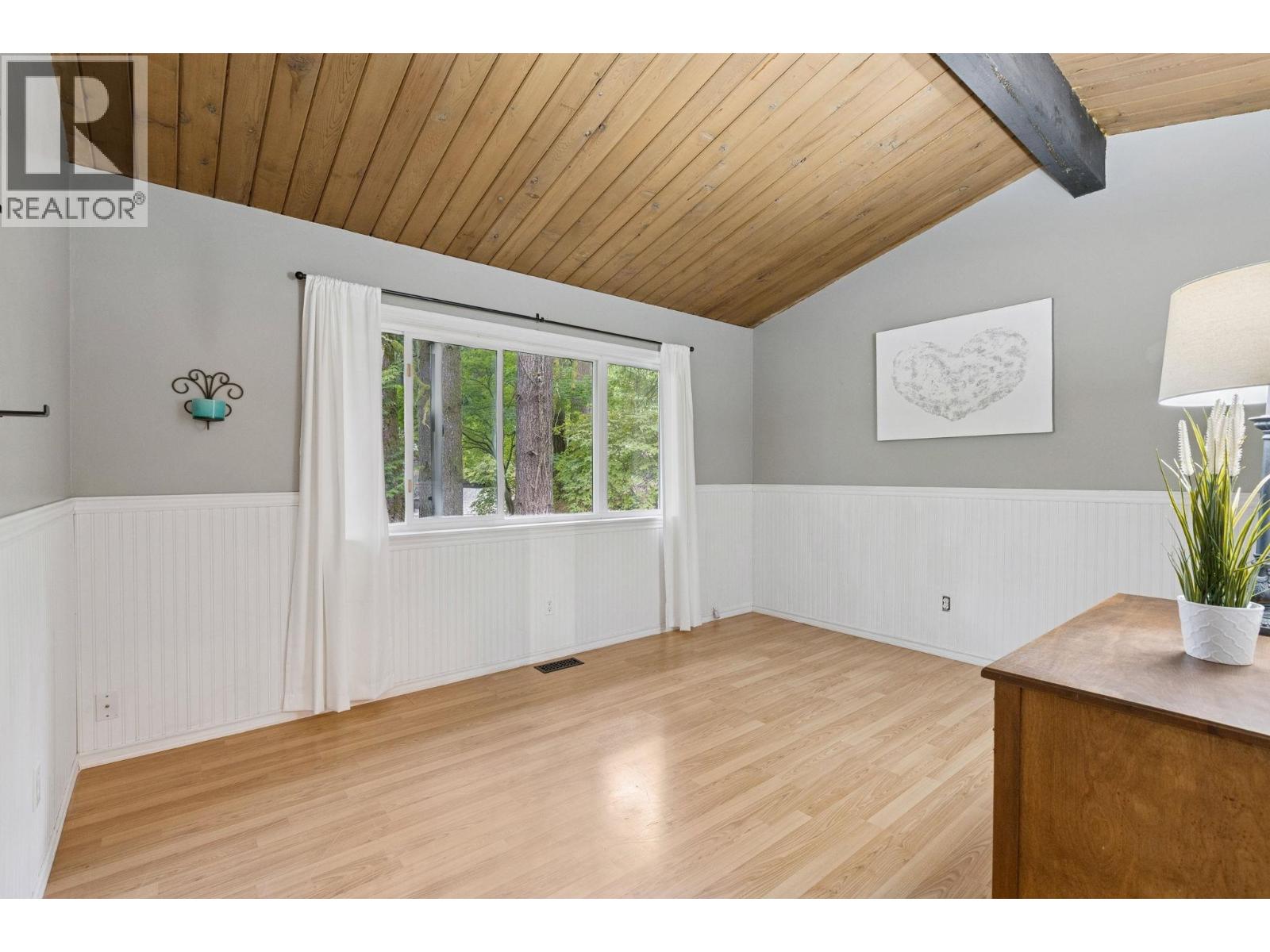 Photo 32 of 1433 Mcnair Drive, North Vancouver BC