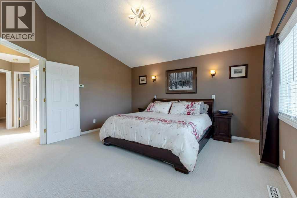 Photo 23 of 119 Valley Ridge Green Nw, Calgary AB
