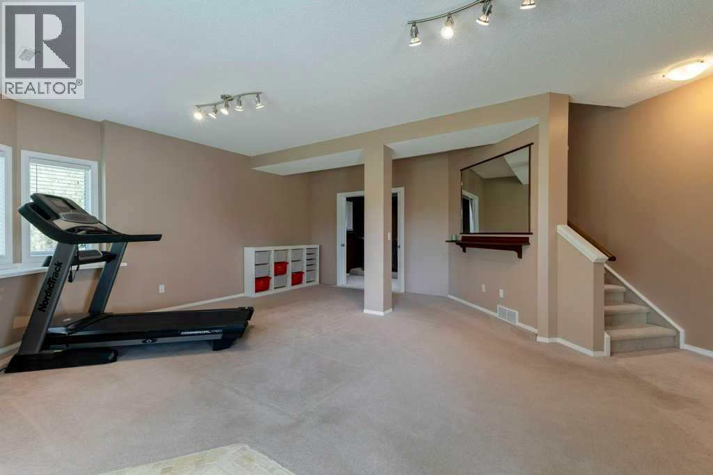 Photo 32 of 119 Valley Ridge Green Nw, Calgary AB