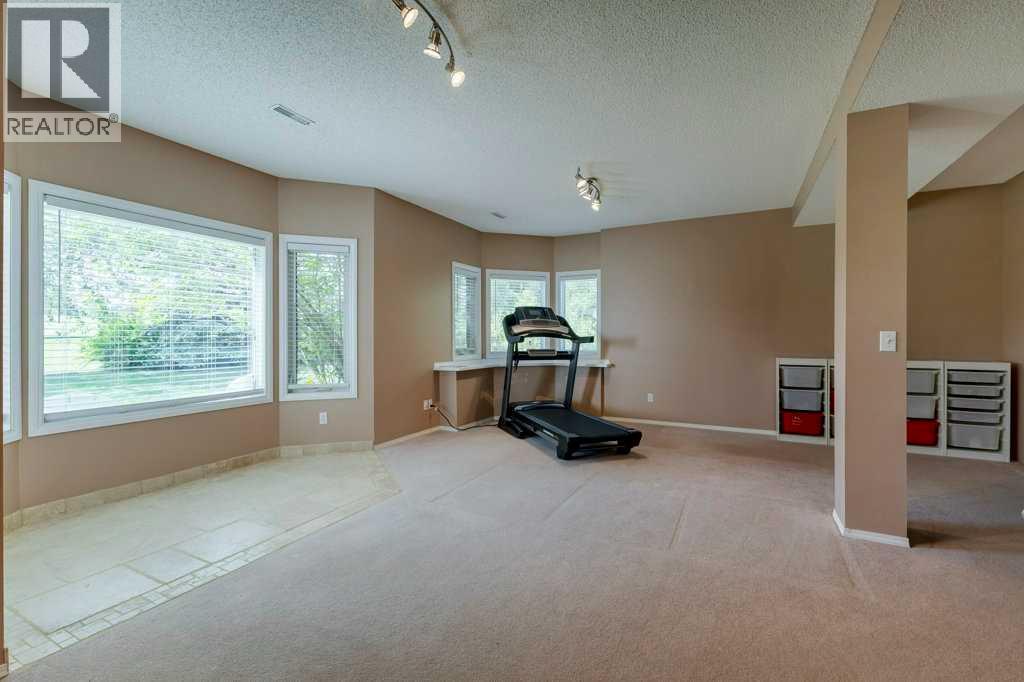 Photo 34 of 119 Valley Ridge Green Nw, Calgary AB