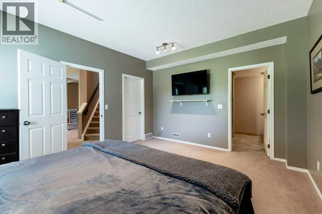 Photo 38 of 119 Valley Ridge Green Nw, Calgary AB
