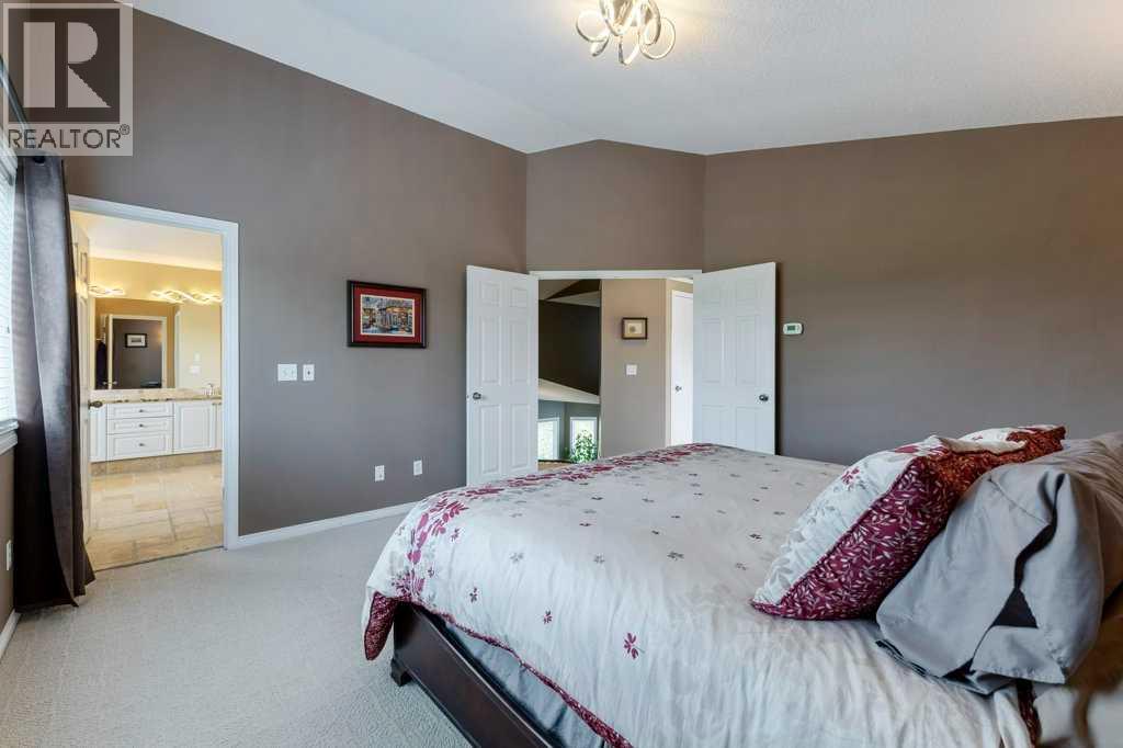 Photo 22 of 119 Valley Ridge Green Nw, Calgary AB