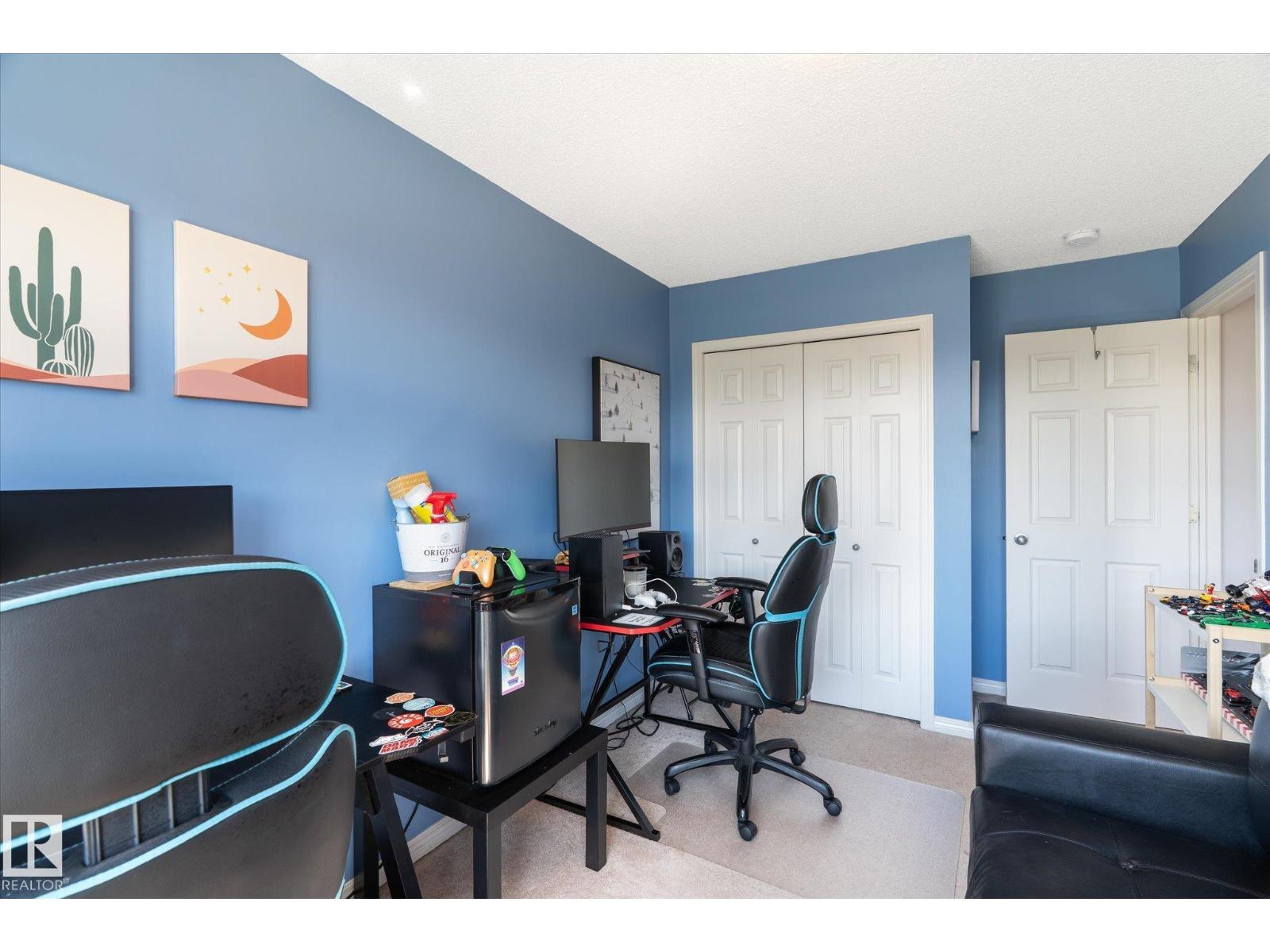 Photo 23 of 53 9151 Shaw Wy Sw, Edmonton AB