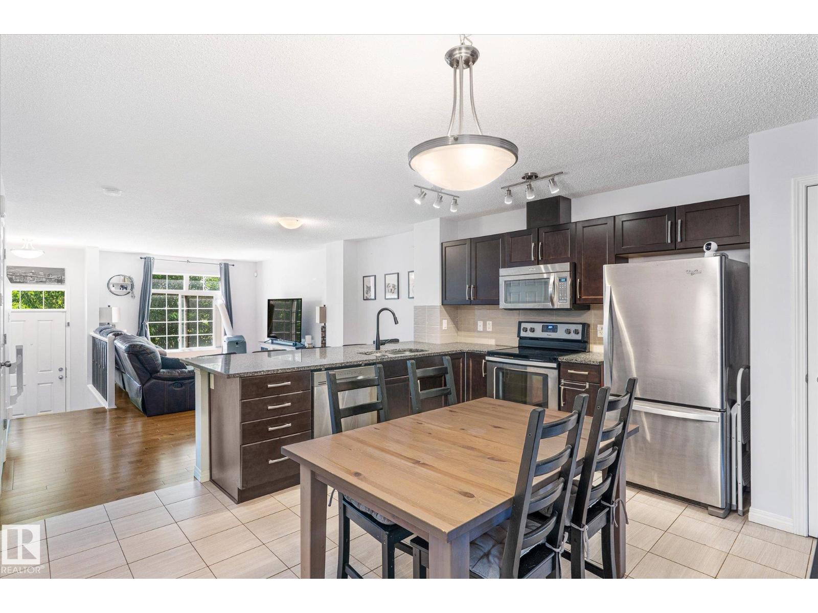 Photo 2 of 53 9151 Shaw Wy Sw, Edmonton AB