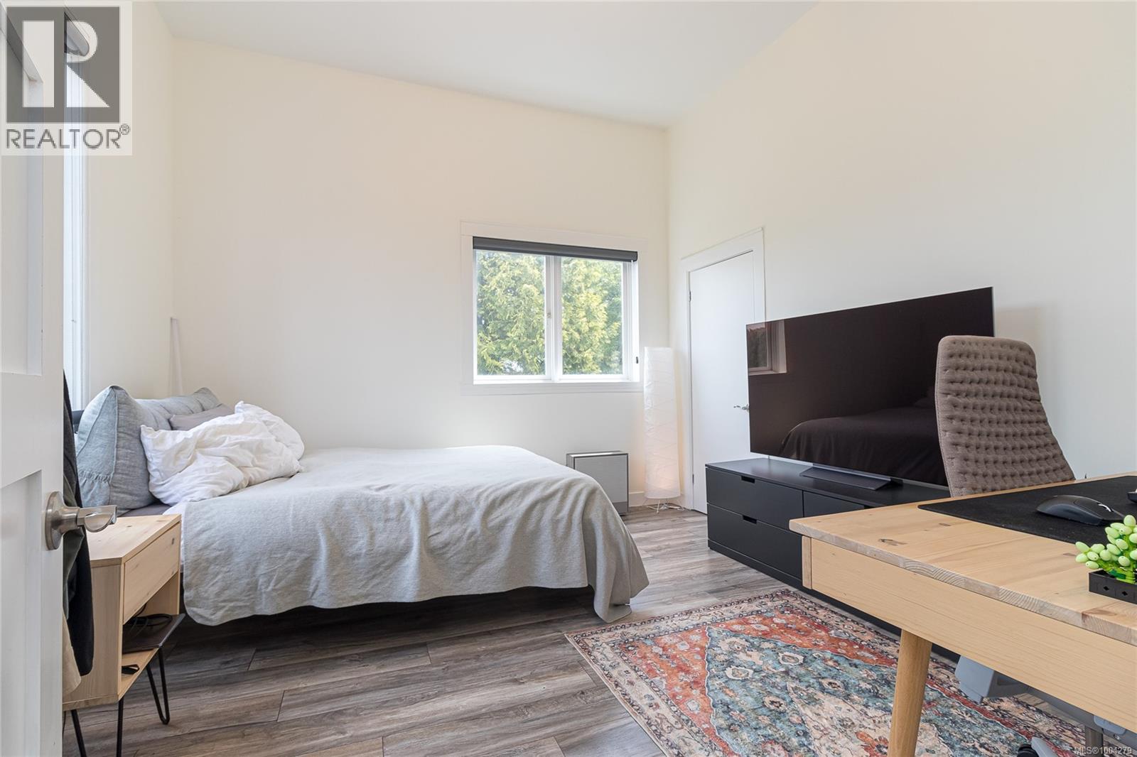 Photo 24 of 3184 Millgrove St, Saanich BC