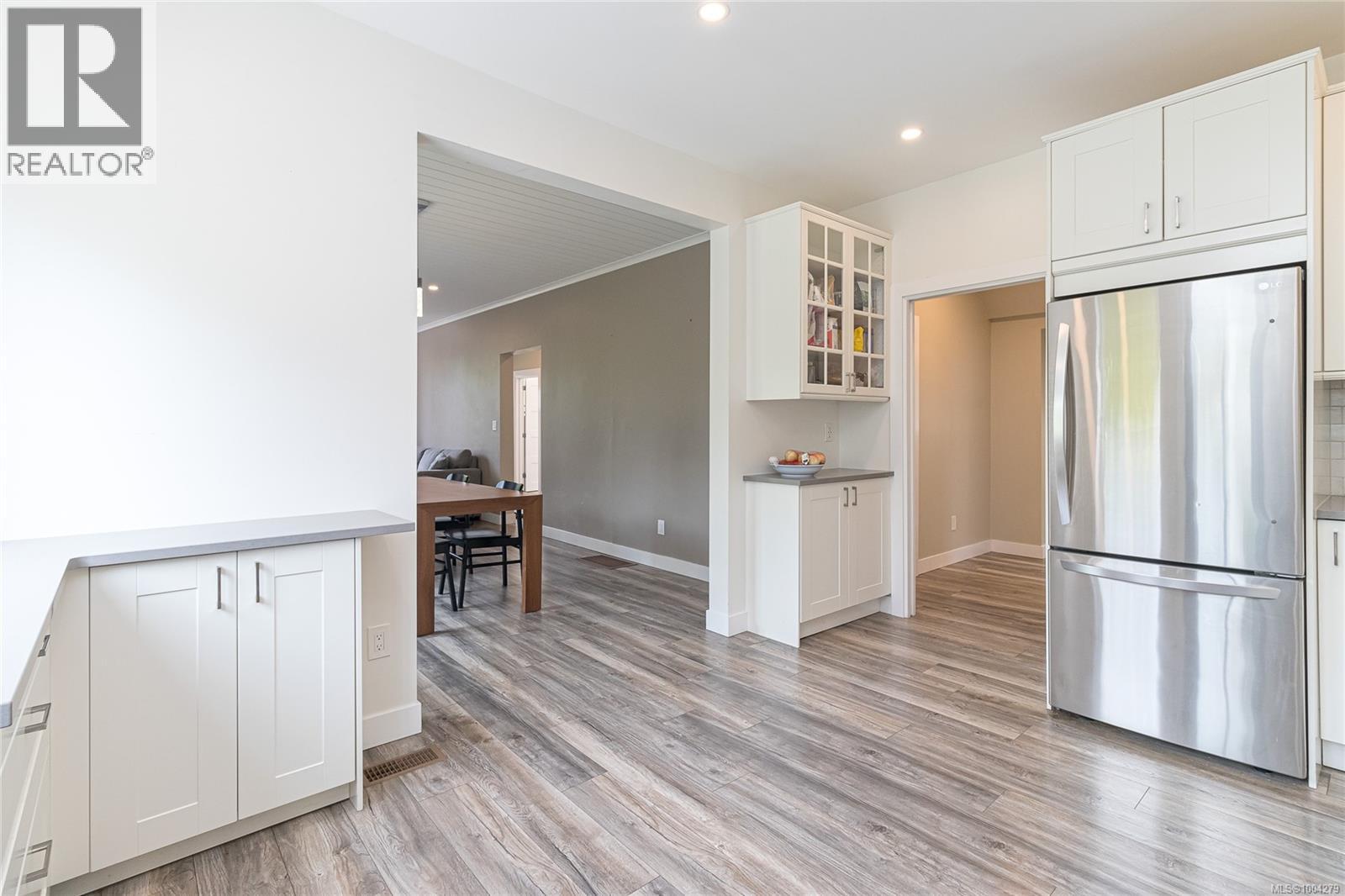 Photo 17 of 3184 Millgrove St, Saanich BC