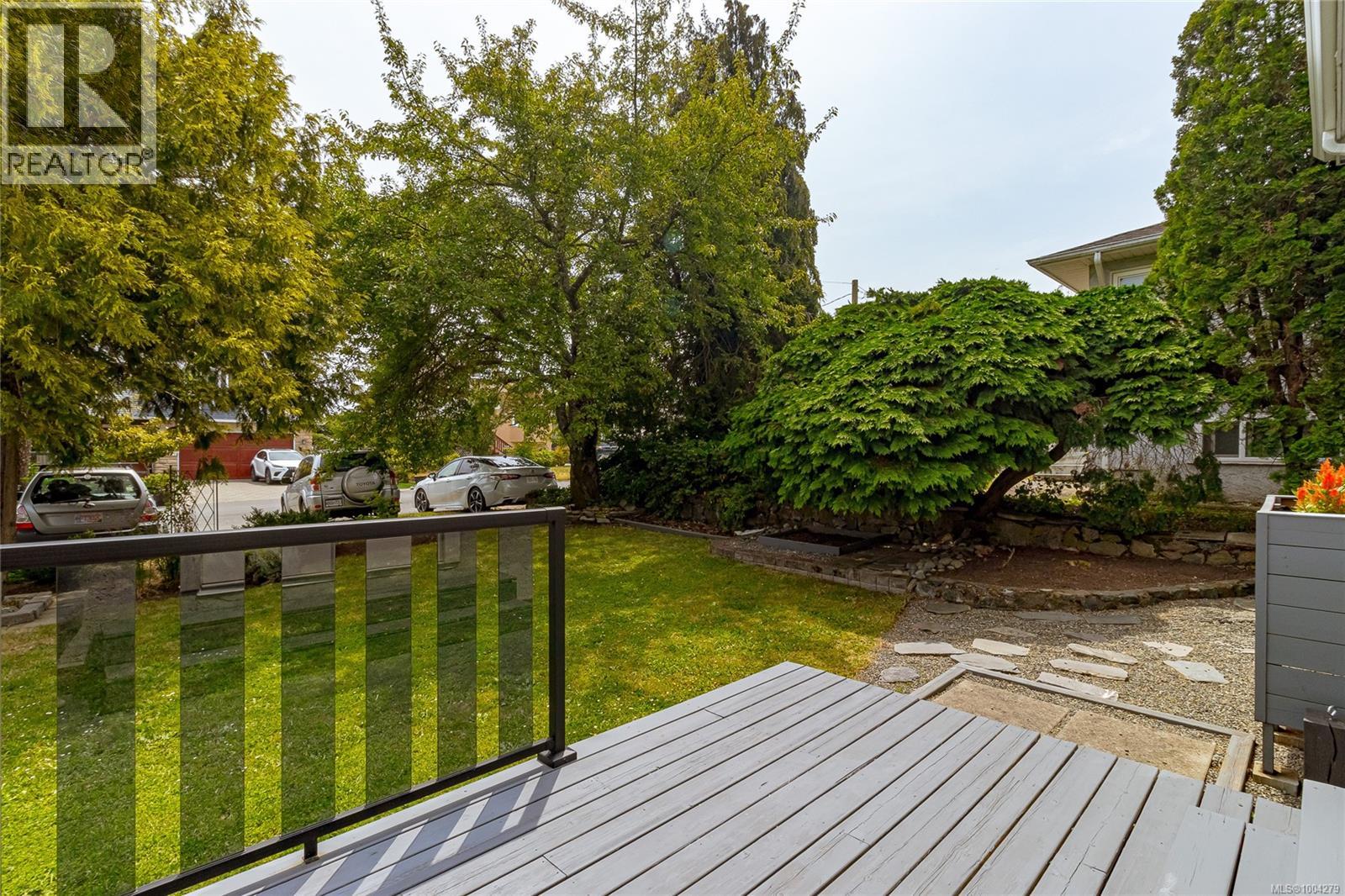 Photo 39 of 3184 Millgrove St, Saanich BC
