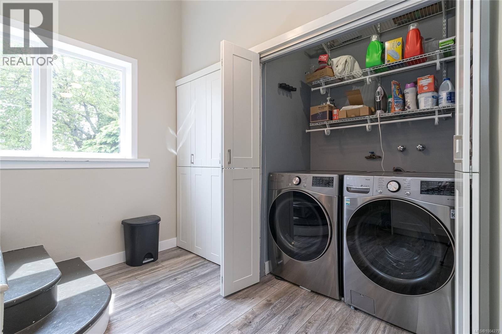 Photo 36 of 3184 Millgrove St, Saanich BC