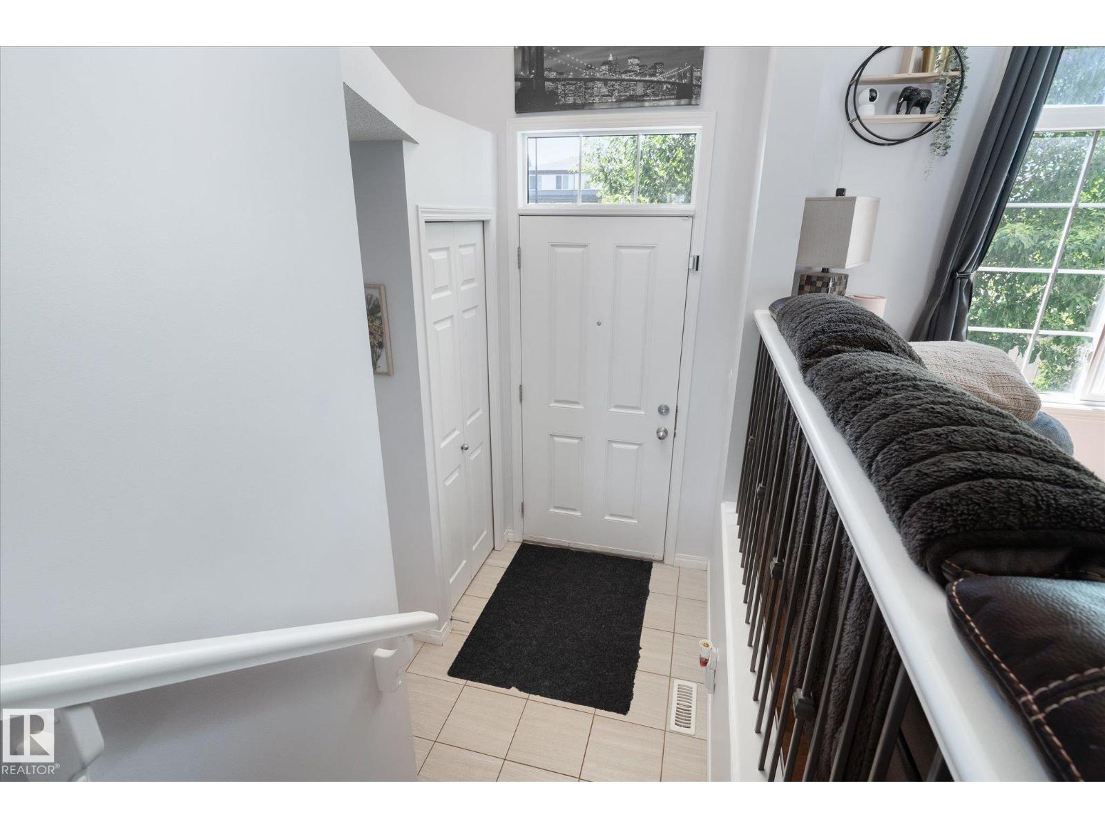 Photo 28 of 53 9151 Shaw Wy Sw, Edmonton AB