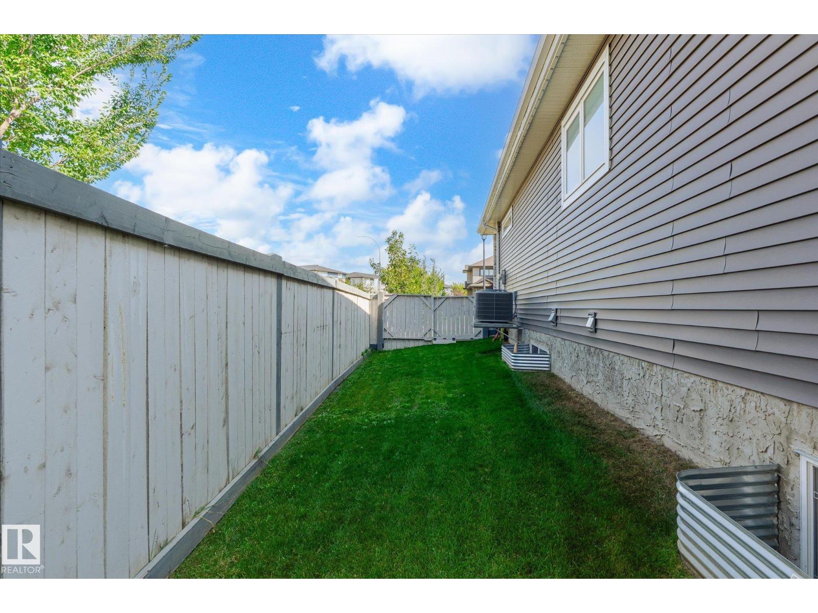 Photo 44 of 1 Lincoln Ga, Spruce Grove AB