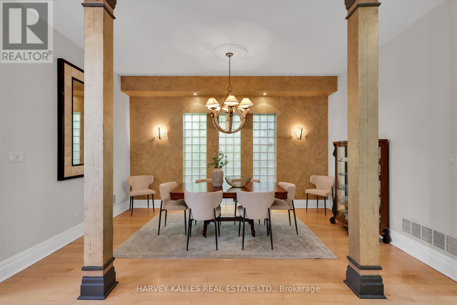 Photo 11 of 99 Bideford Avenue, Toronto ON