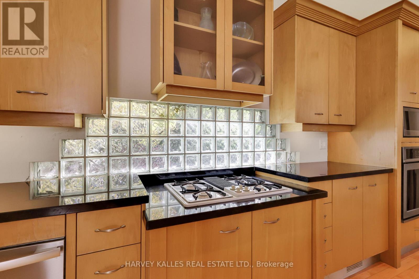 Photo 19 of 99 Bideford Avenue, Toronto ON