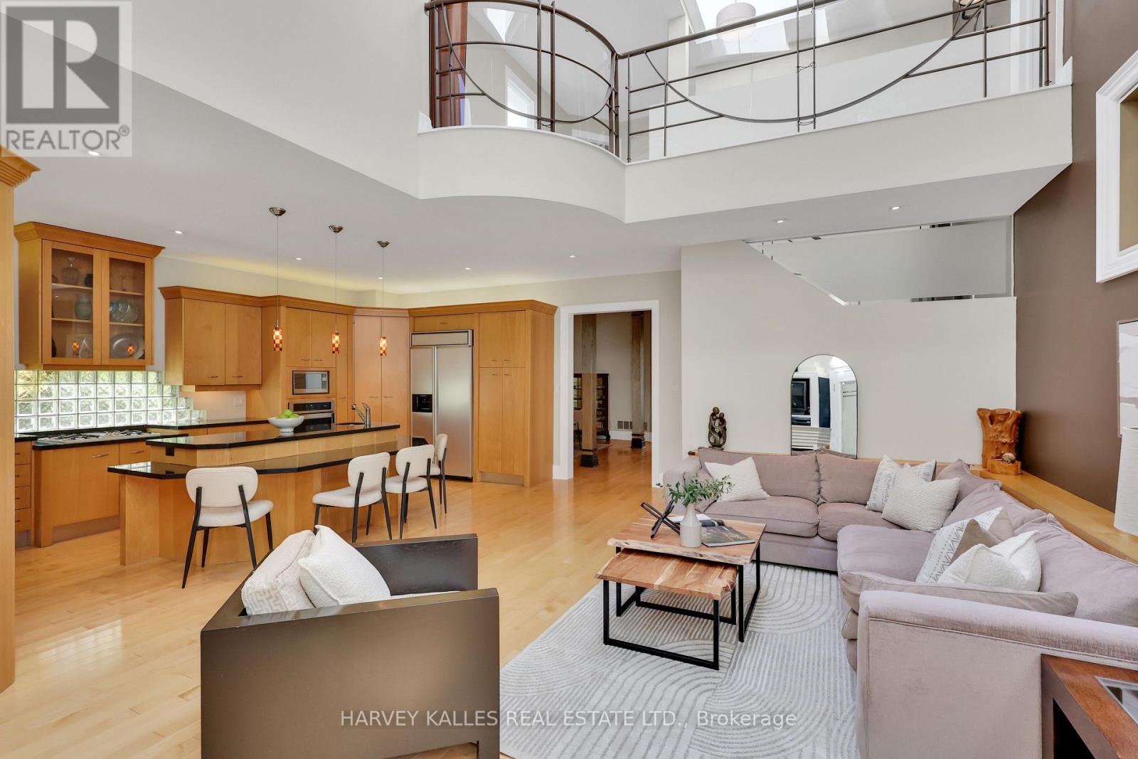 Photo 26 of 99 Bideford Avenue, Toronto ON