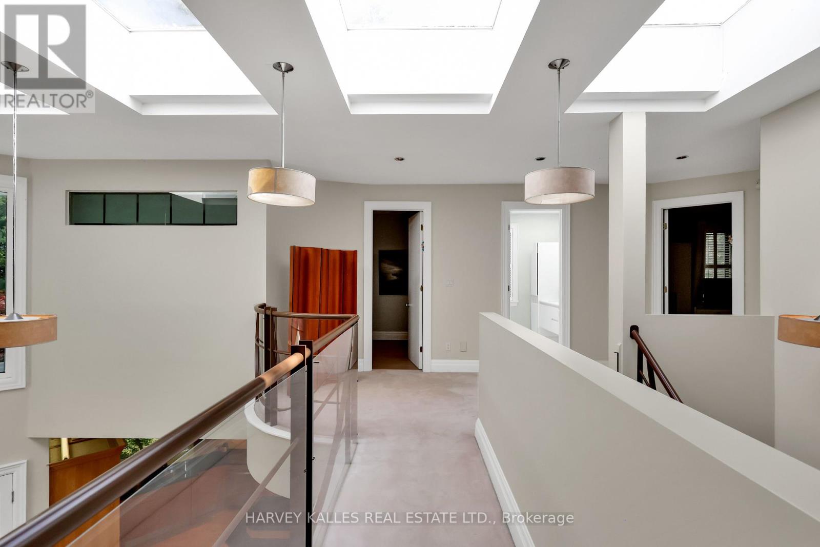 Photo 33 of 99 Bideford Avenue, Toronto ON