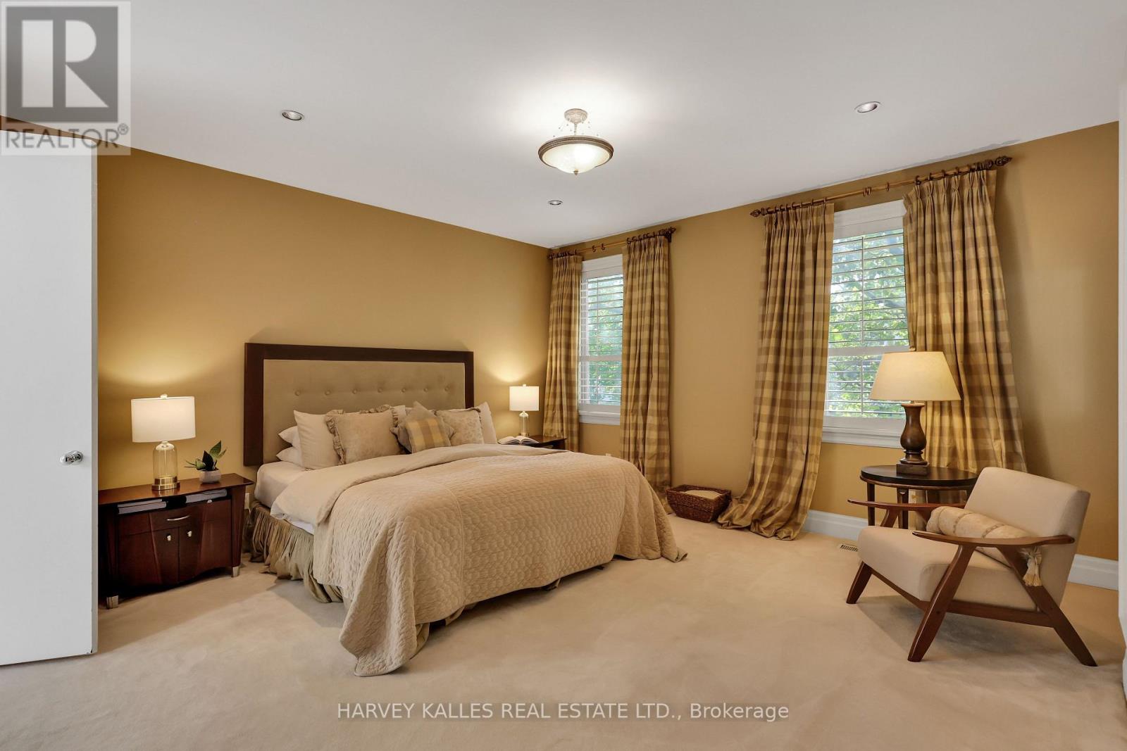 Photo 38 of 99 Bideford Avenue, Toronto ON