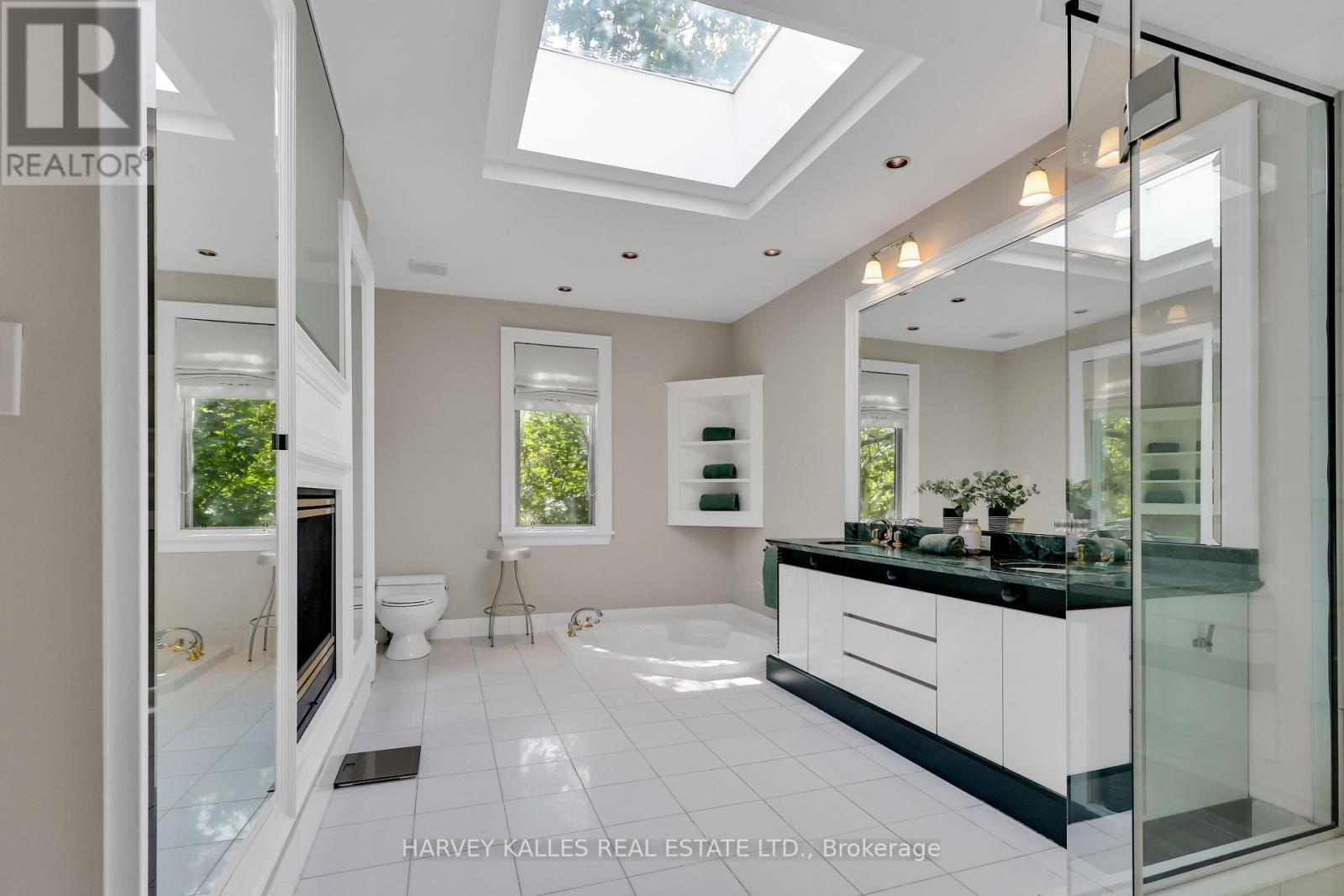 Photo 39 of 99 Bideford Avenue, Toronto ON