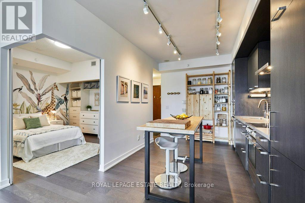 Photo 15 of N 419 120 Bayview Avenue, Toronto ON