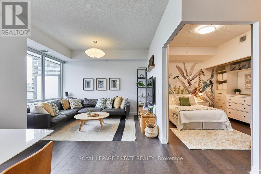 Photo 8 of N 419 120 Bayview Avenue, Toronto ON