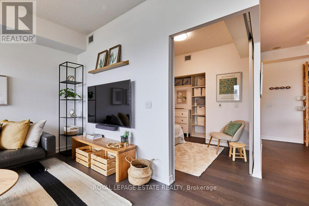 Photo 9 of N 419 120 Bayview Avenue, Toronto ON
