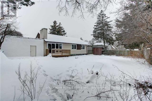 Photo 8 of 44 Tremont Crescent, Toronto ON
