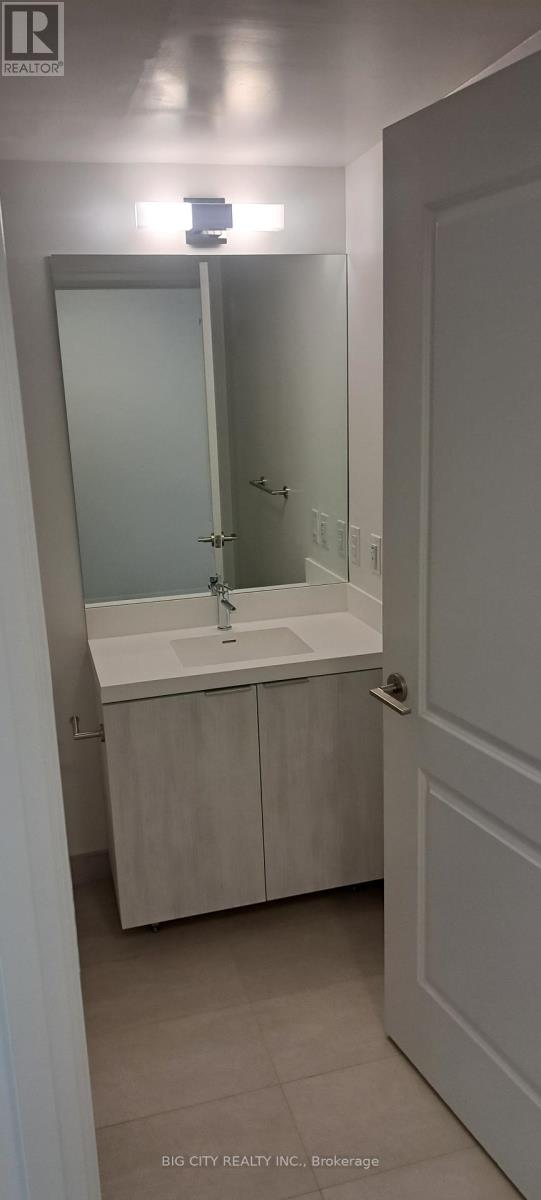 Photo 9 of 3008 8 Widmer Street, Toronto ON