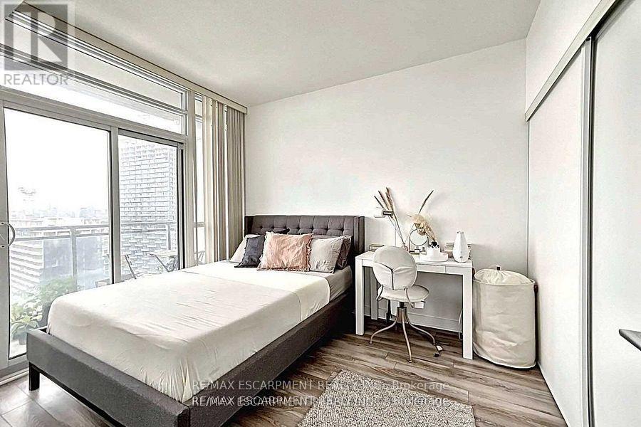 Photo 14 of 3701 15 Iceboat Terrace, Toronto ON