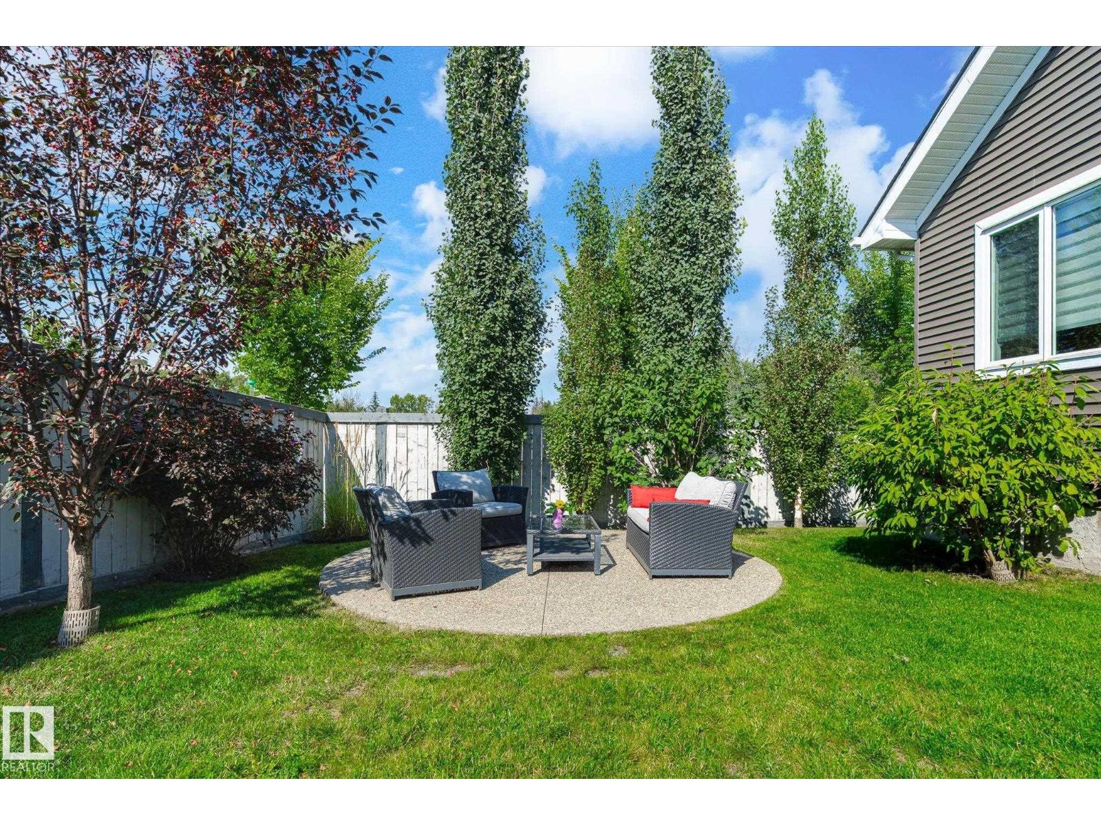 Photo 42 of 1 Lincoln Ga, Spruce Grove AB