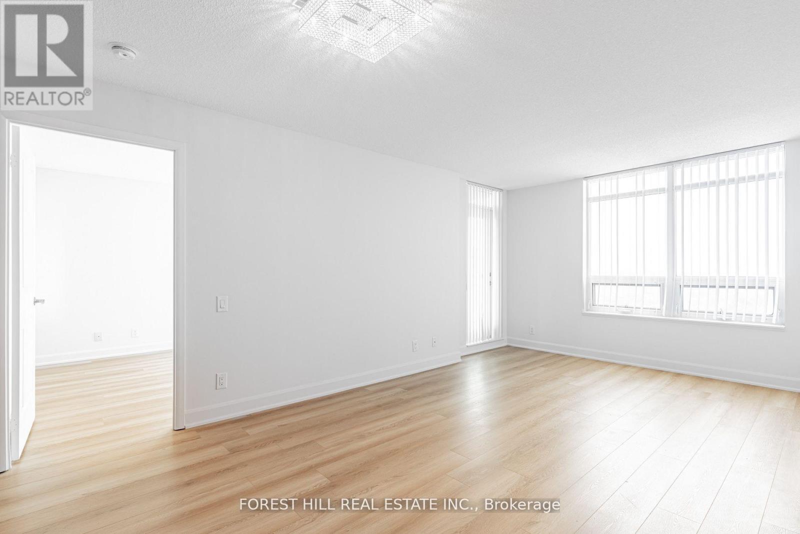 Photo 11 of 2315 17 Anndale Drive, Toronto ON