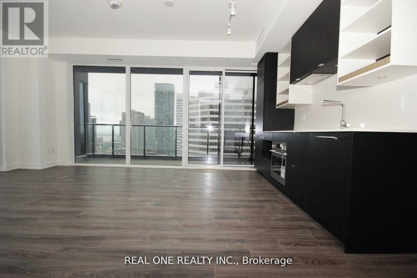 Photo 4 of 2803 20 Edward Street, Toronto ON