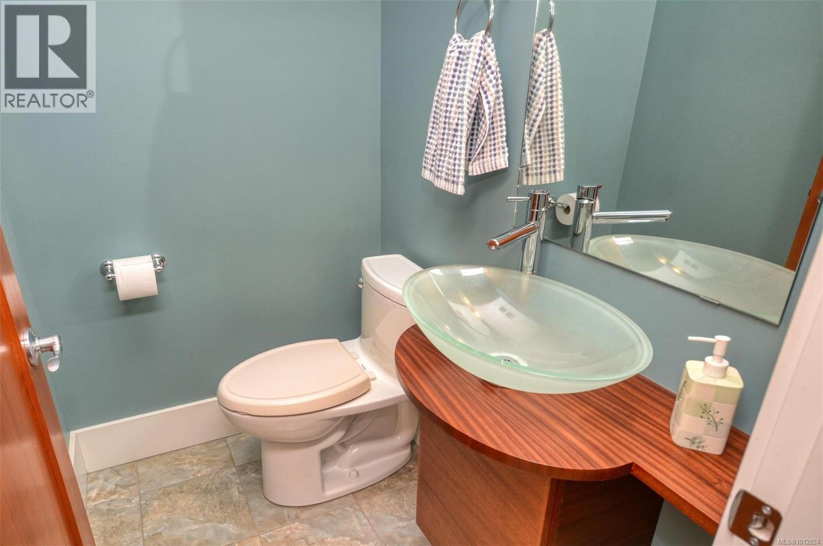 4935 Deer Park Trail, Metchosin
