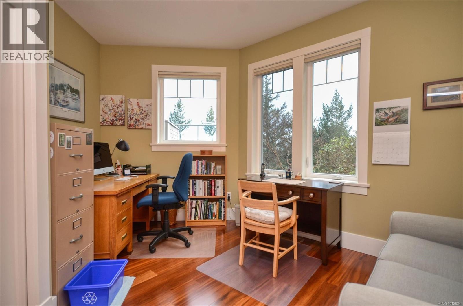4935 Deer Park Trail, Metchosin
