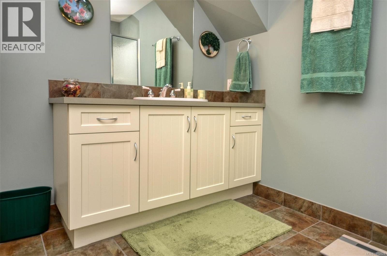 4935 Deer Park Trail, Metchosin