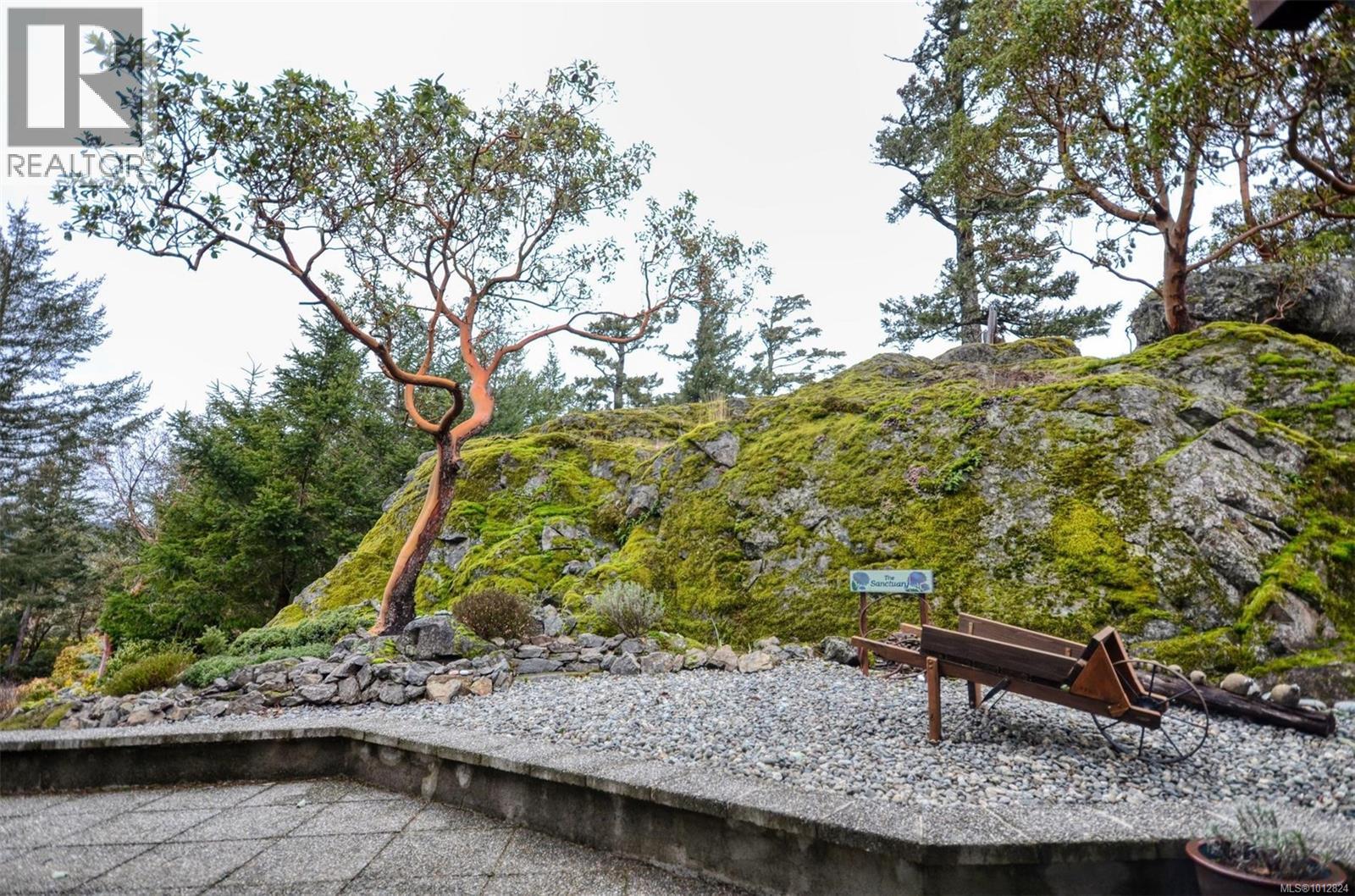 4935 Deer Park Trail, Metchosin