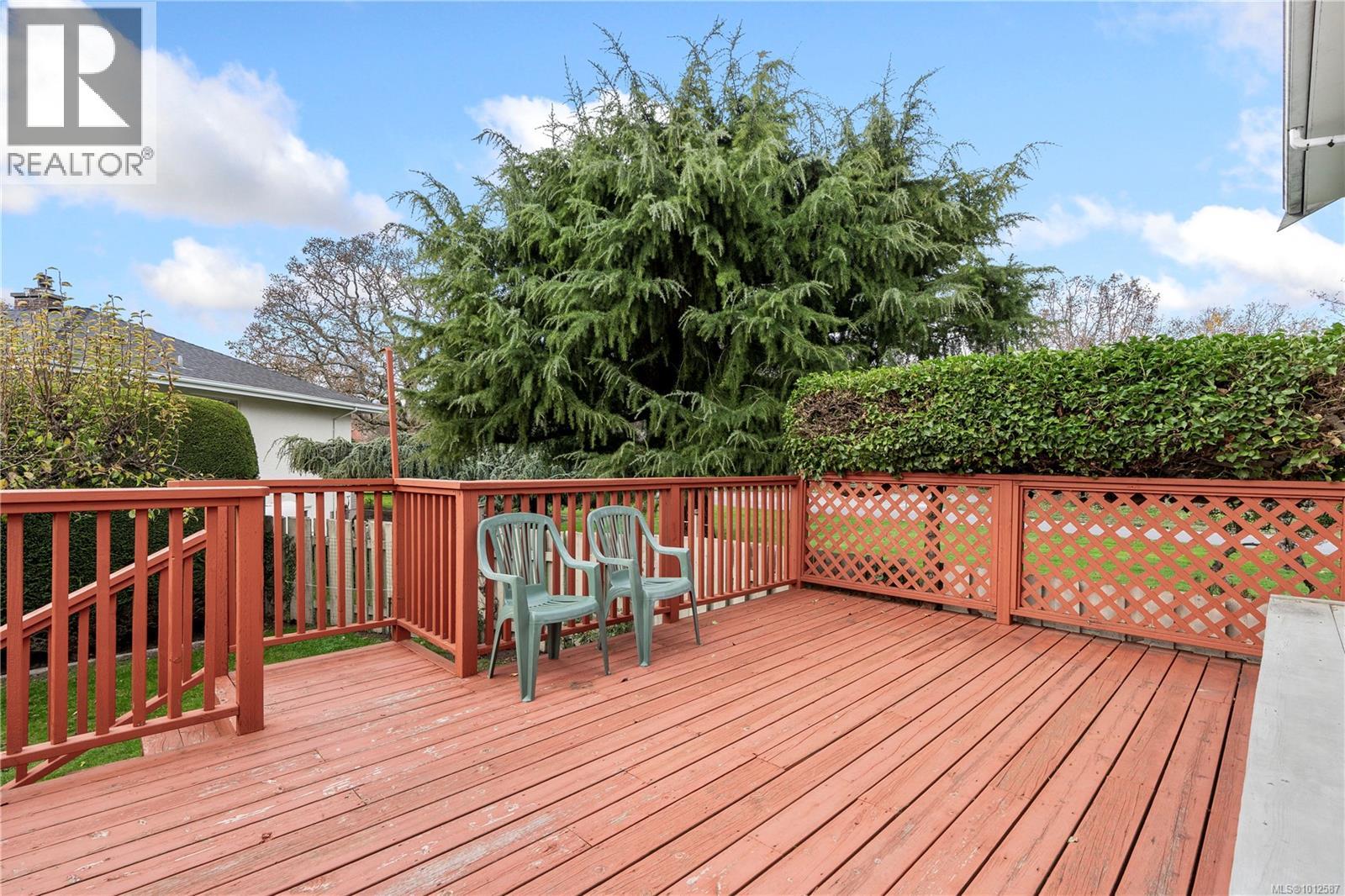 2830 Dunlevy St, Oak Bay