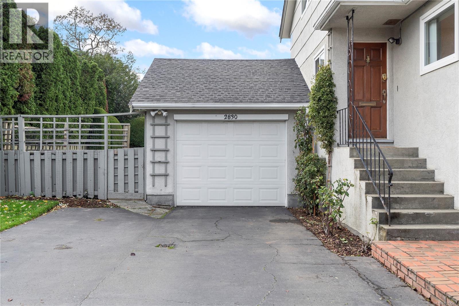 2830 Dunlevy St, Oak Bay