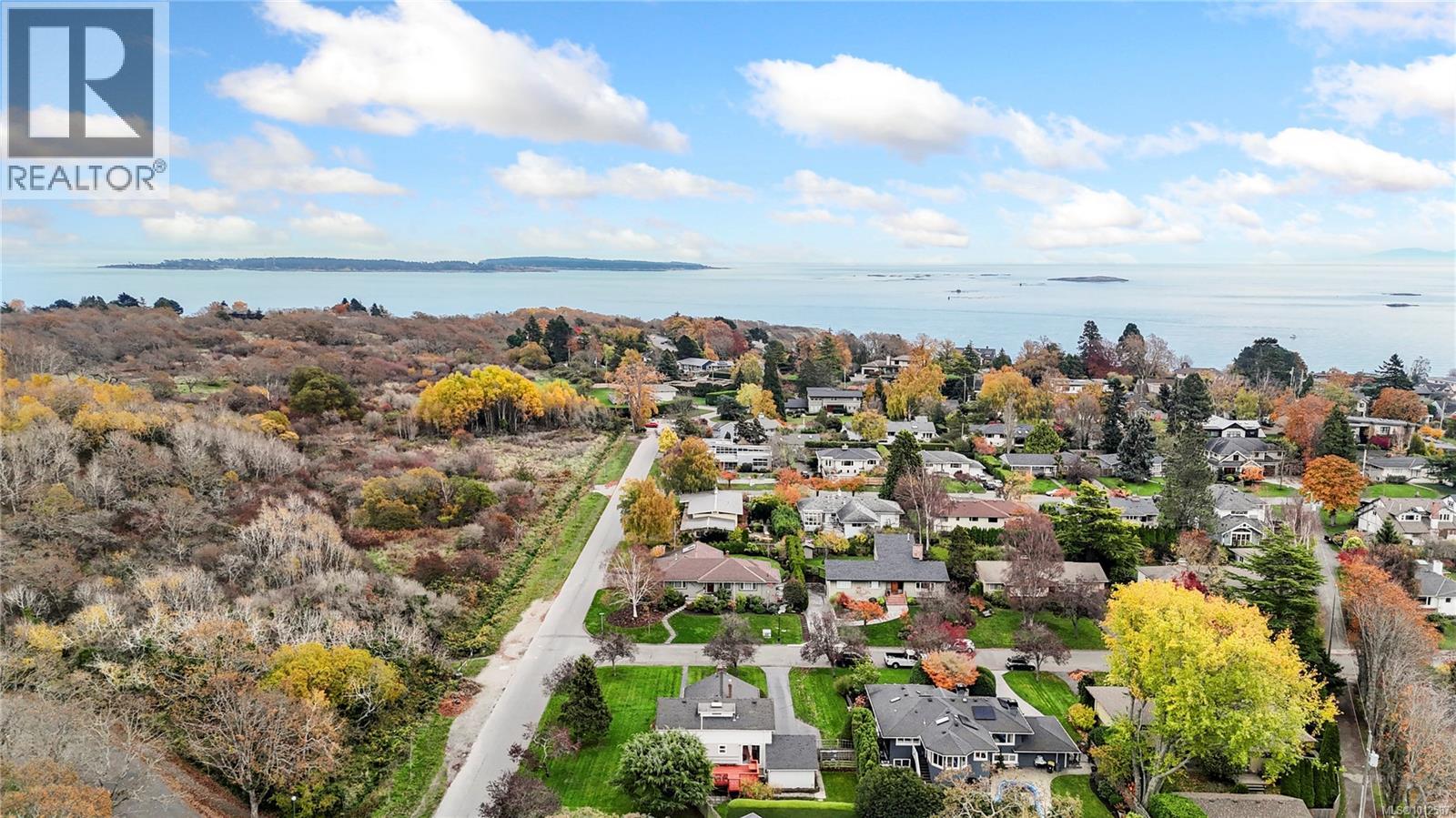 2830 Dunlevy St, Oak Bay