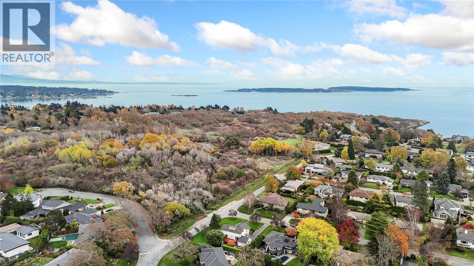 2830 Dunlevy St, Oak Bay