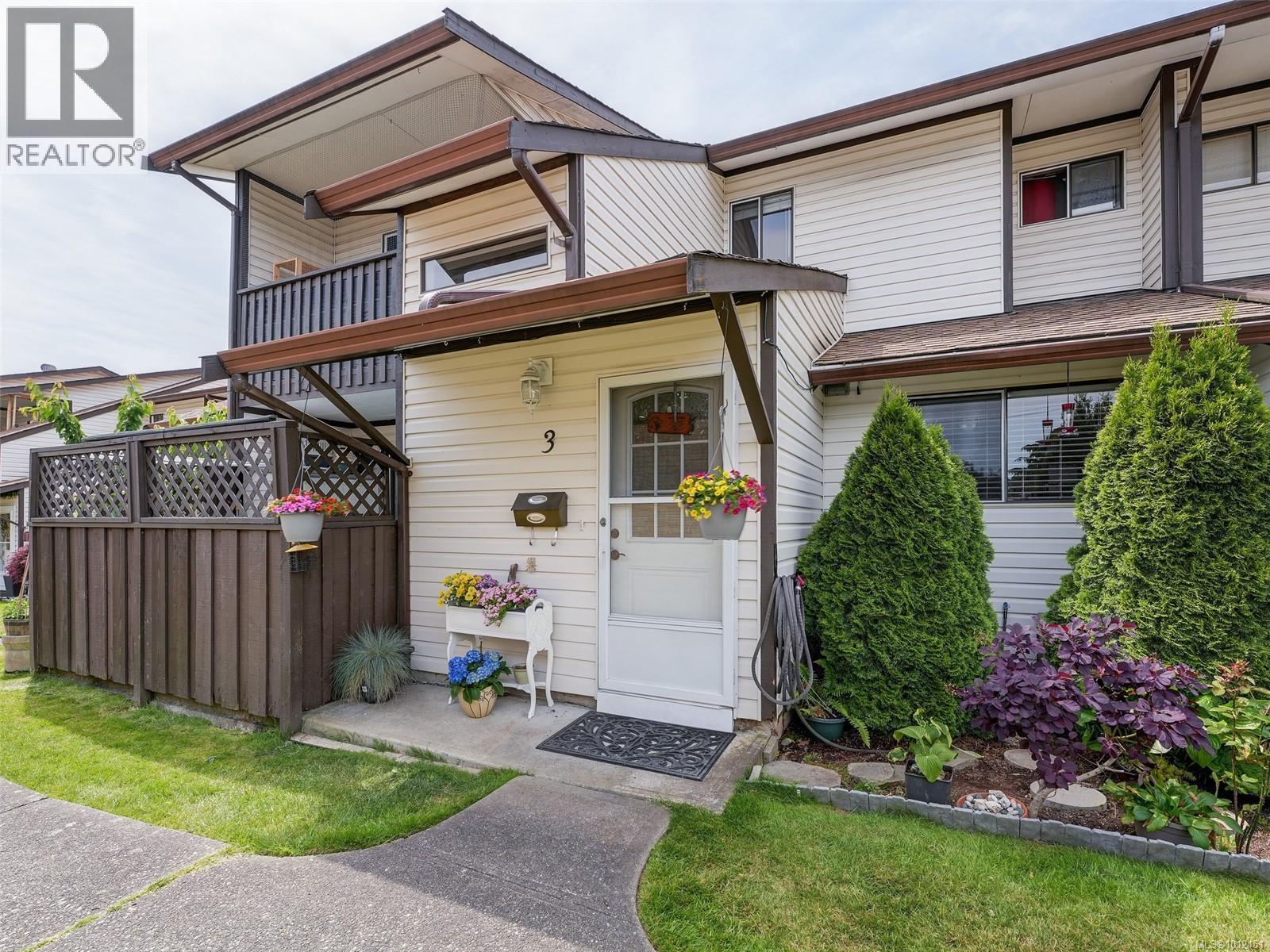 Photo 1 of 3 1506 Admirals Rd, View Royal BC
