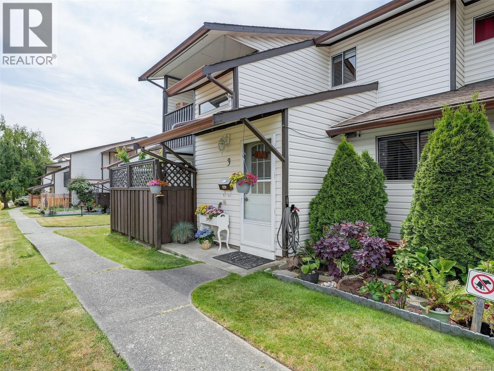 Photo 22 of 3 1506 Admirals Rd, View Royal BC